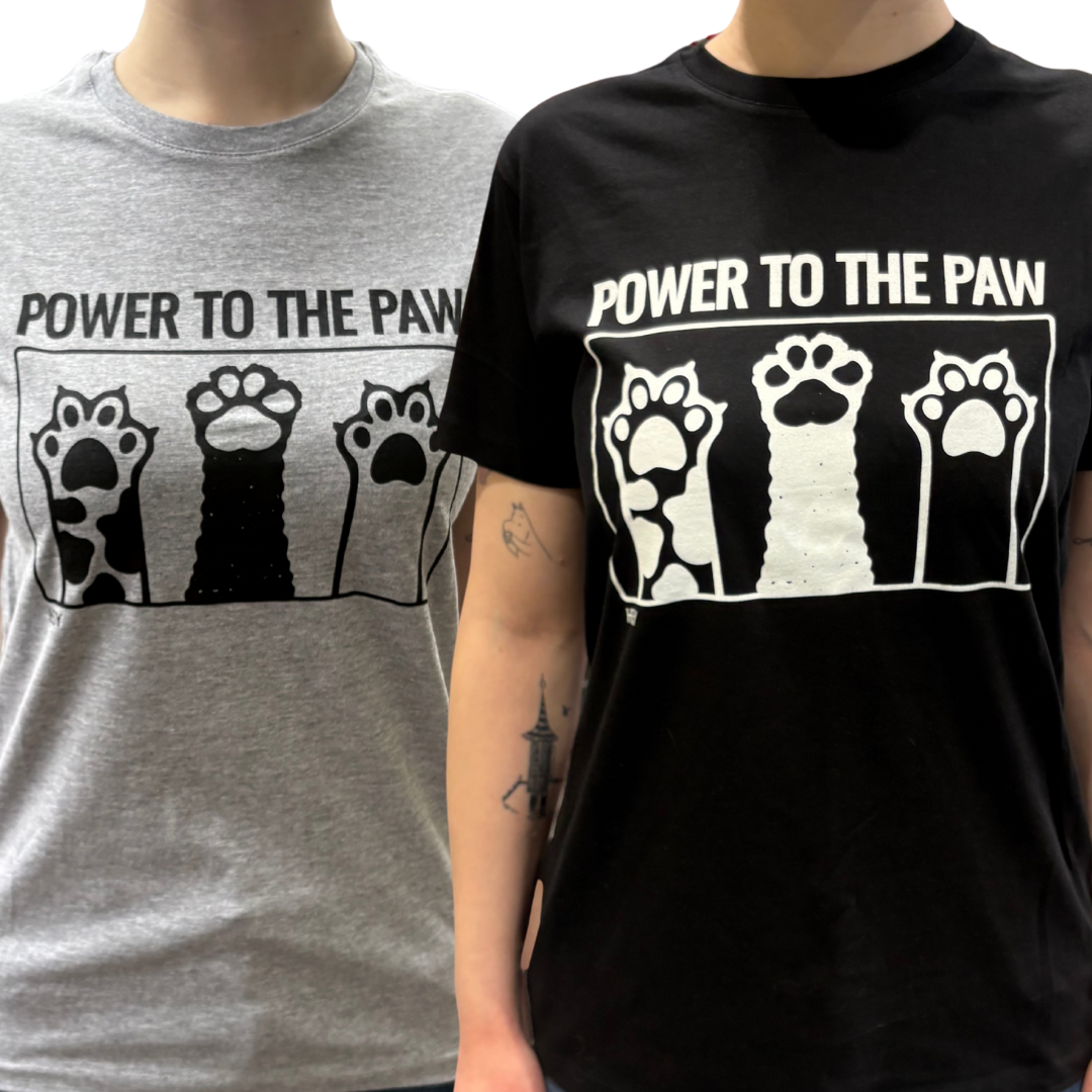 "Power to the paw" T-Paita
