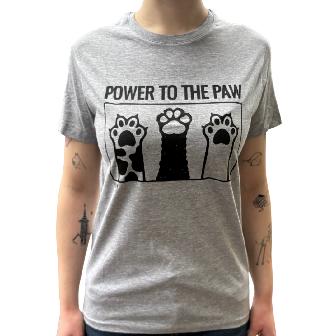 "Power to the paw" T-Paita