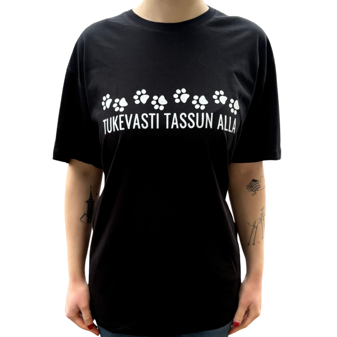 "Tukevasti tassun alla" T-Paita